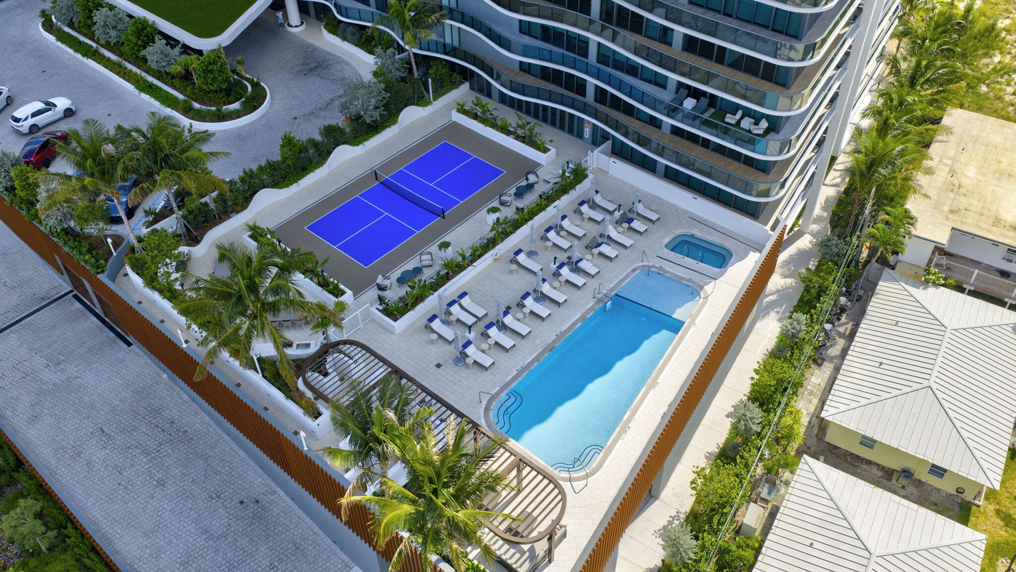 900 N Ocean Blvd 904