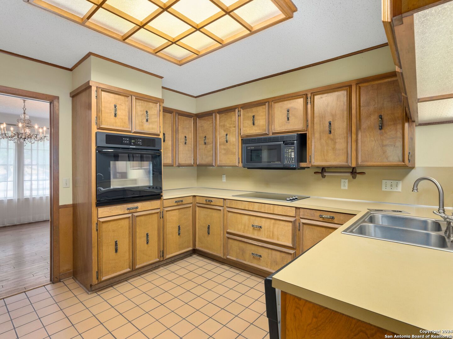 2 SIERRA DR