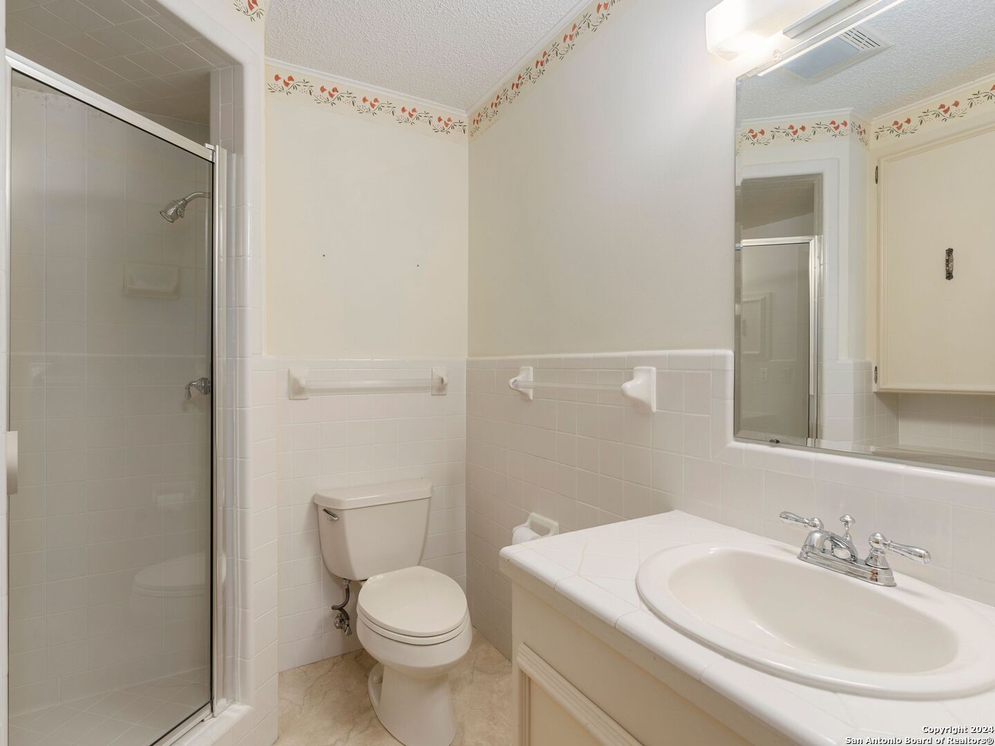 2 SIERRA DR