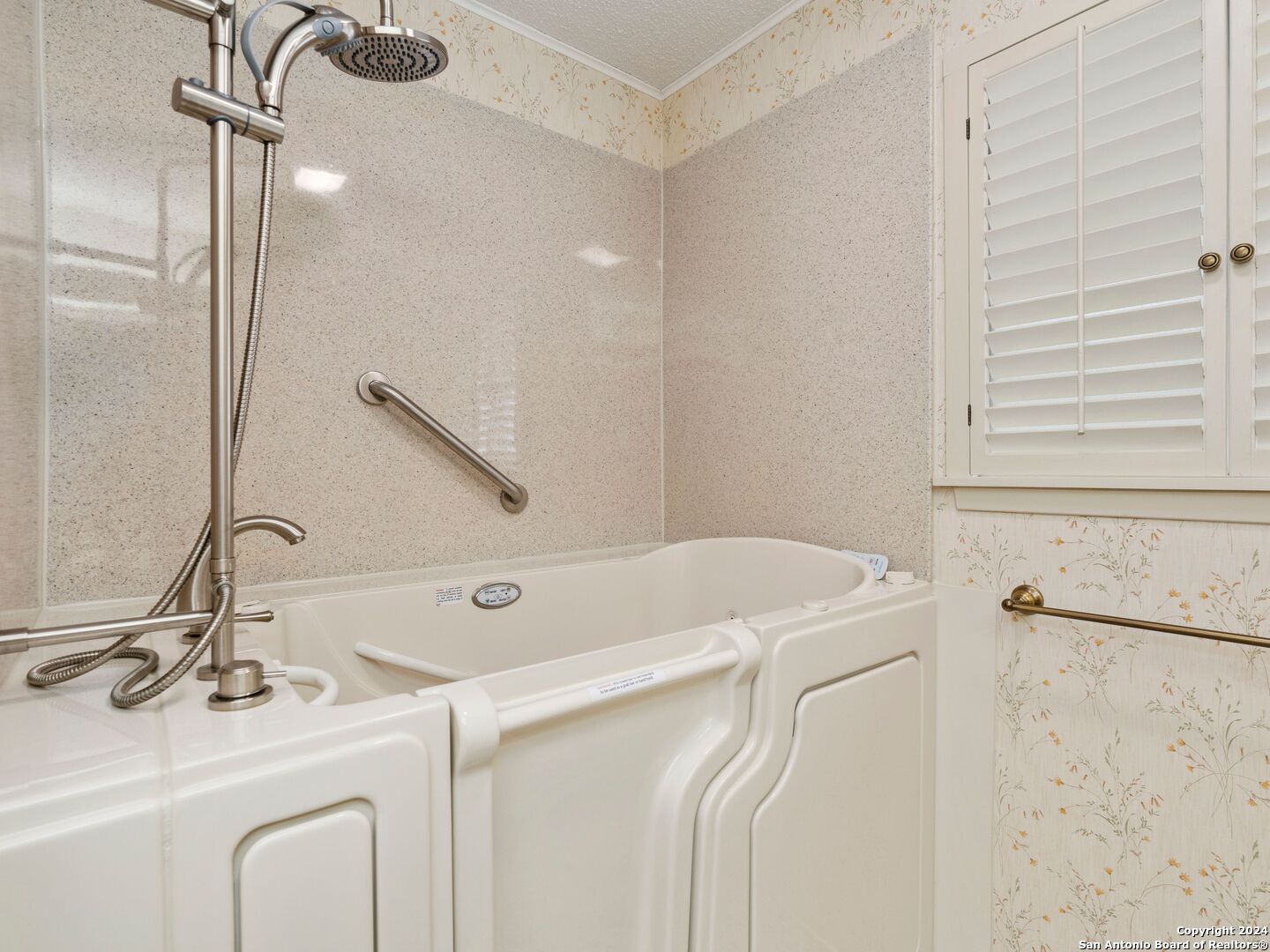 2 SIERRA DR
