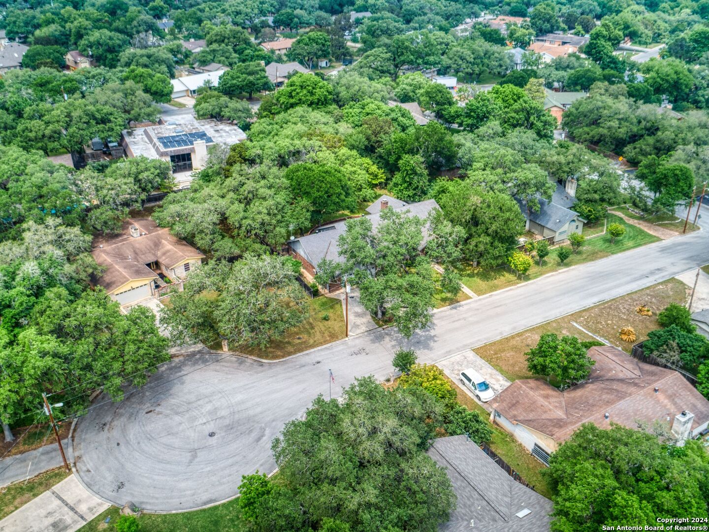 2 SIERRA DR