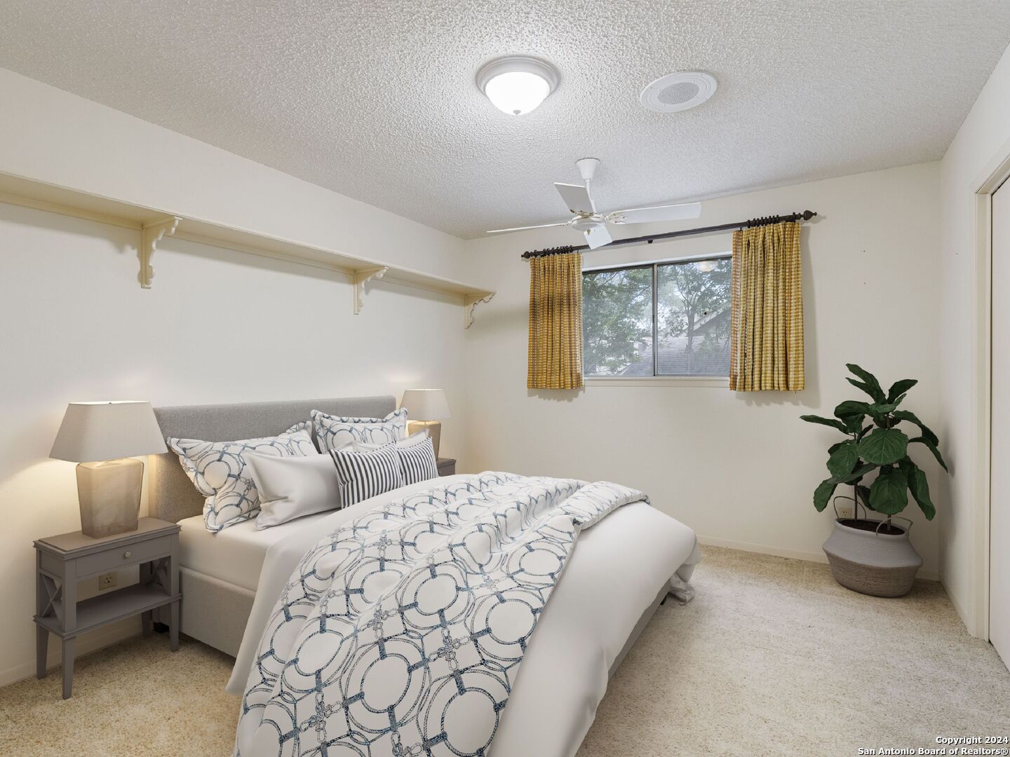 2 SIERRA DR