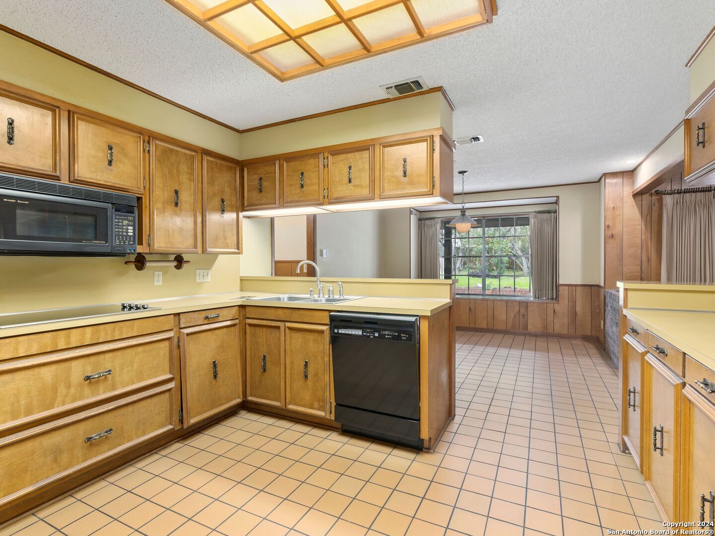 2 SIERRA DR