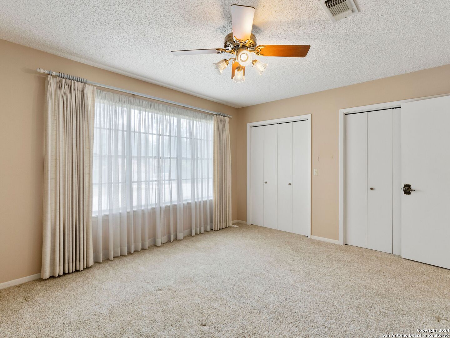 2 SIERRA DR