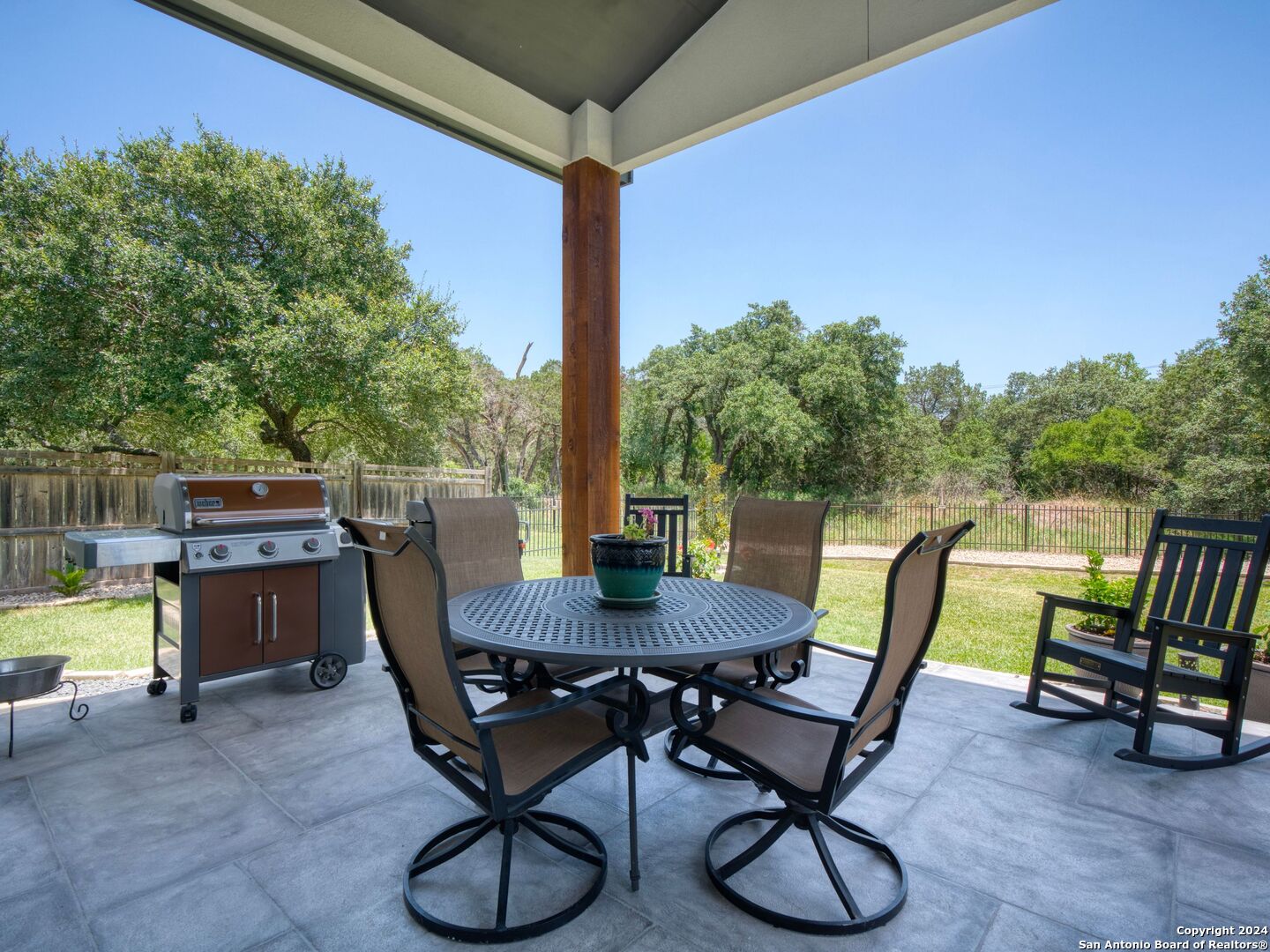2437 KOOKABURRA DR