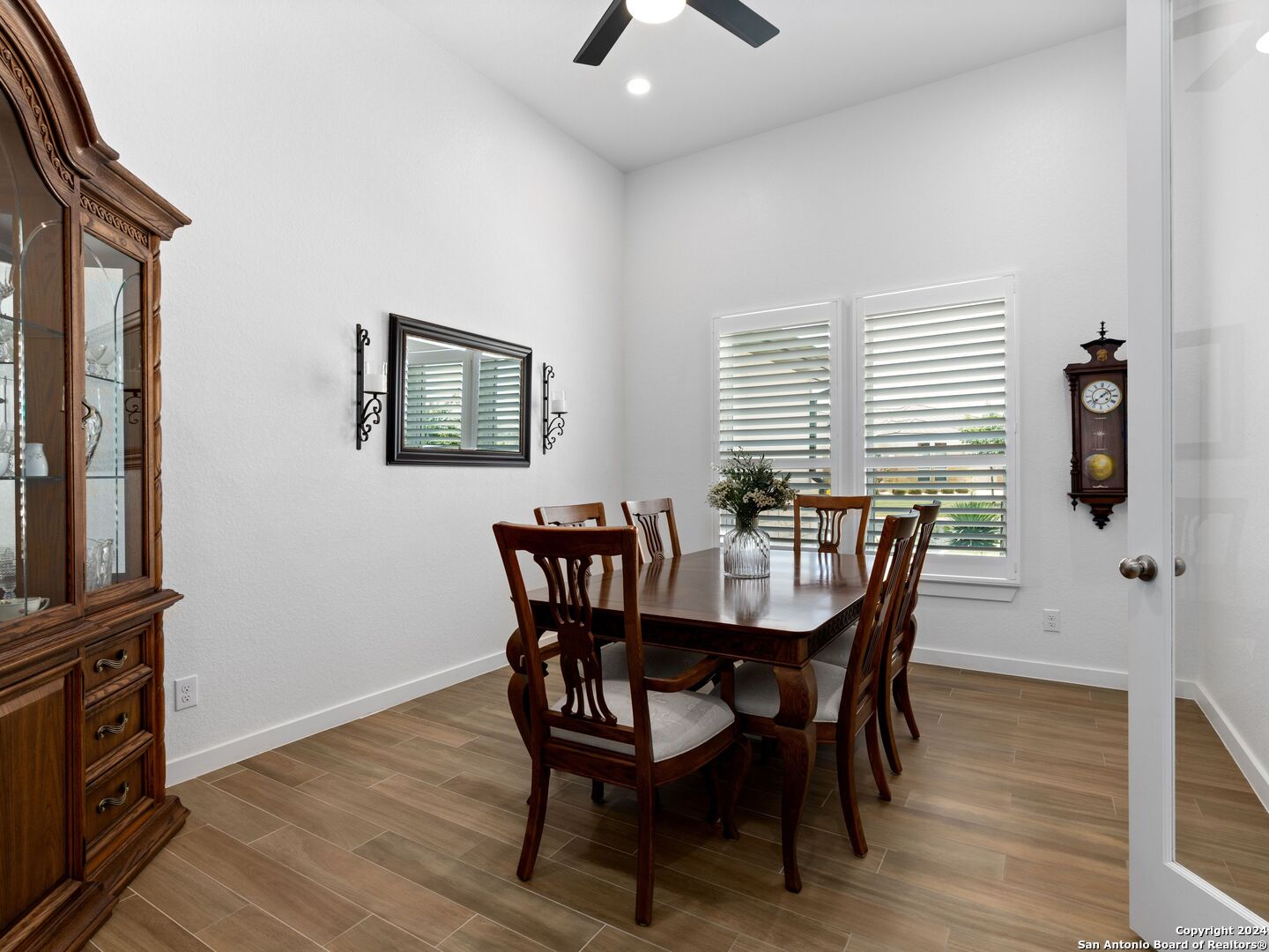 2437 KOOKABURRA DR
