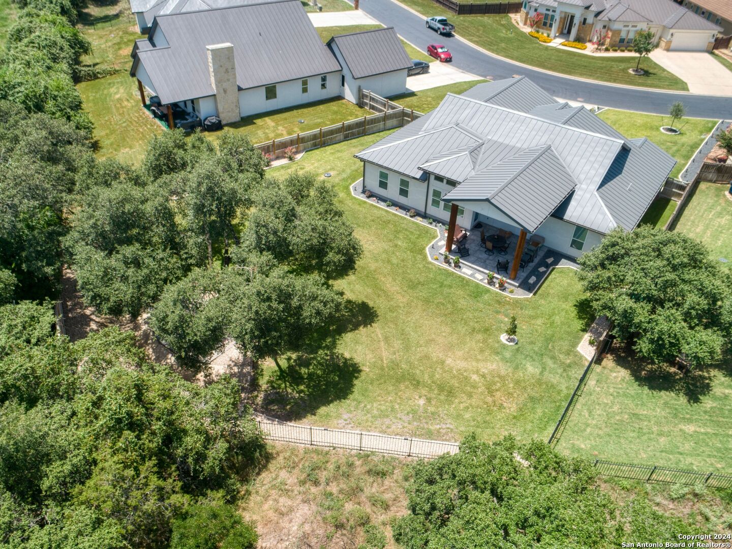 2437 KOOKABURRA DR
