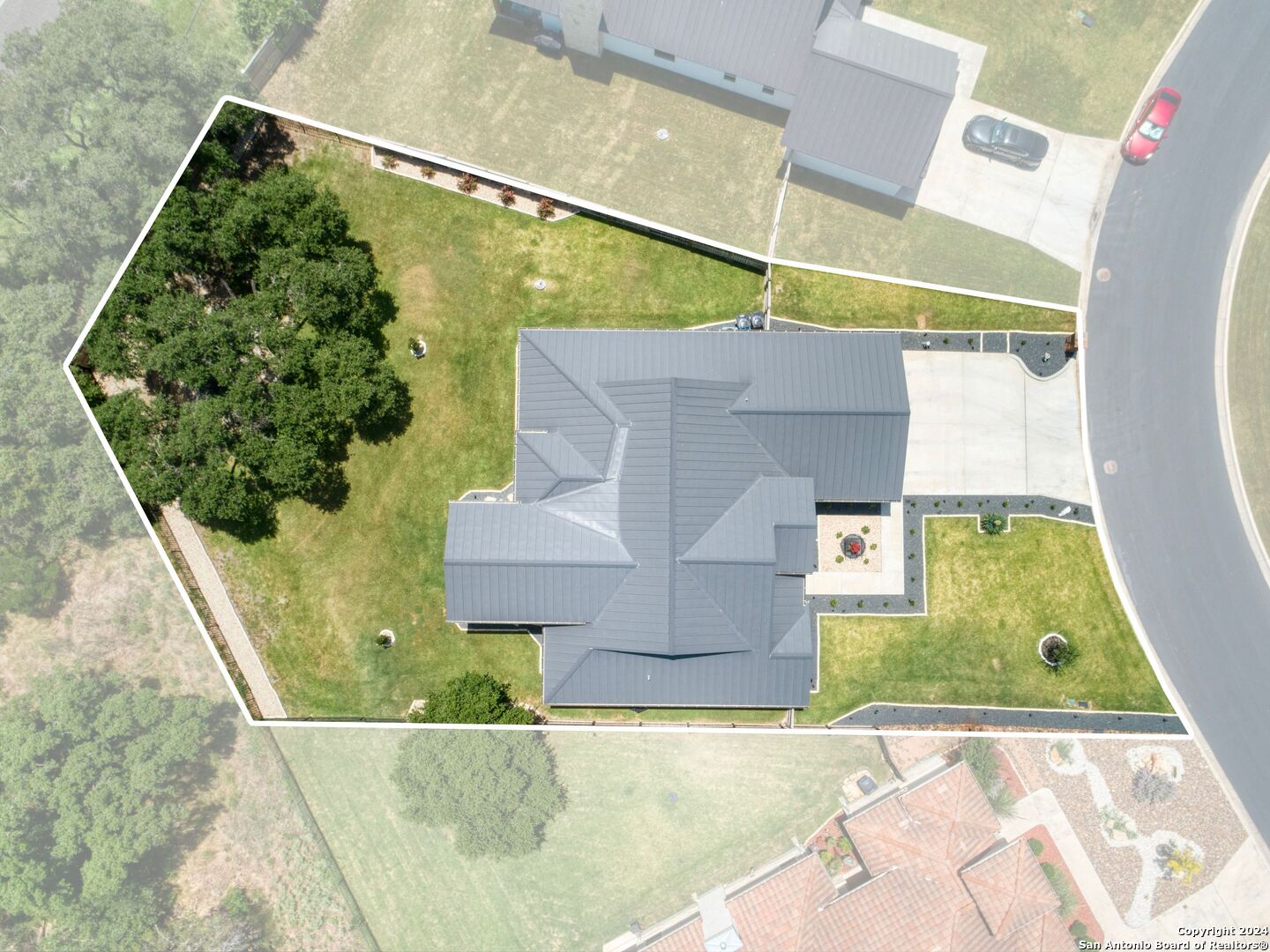 2437 KOOKABURRA DR