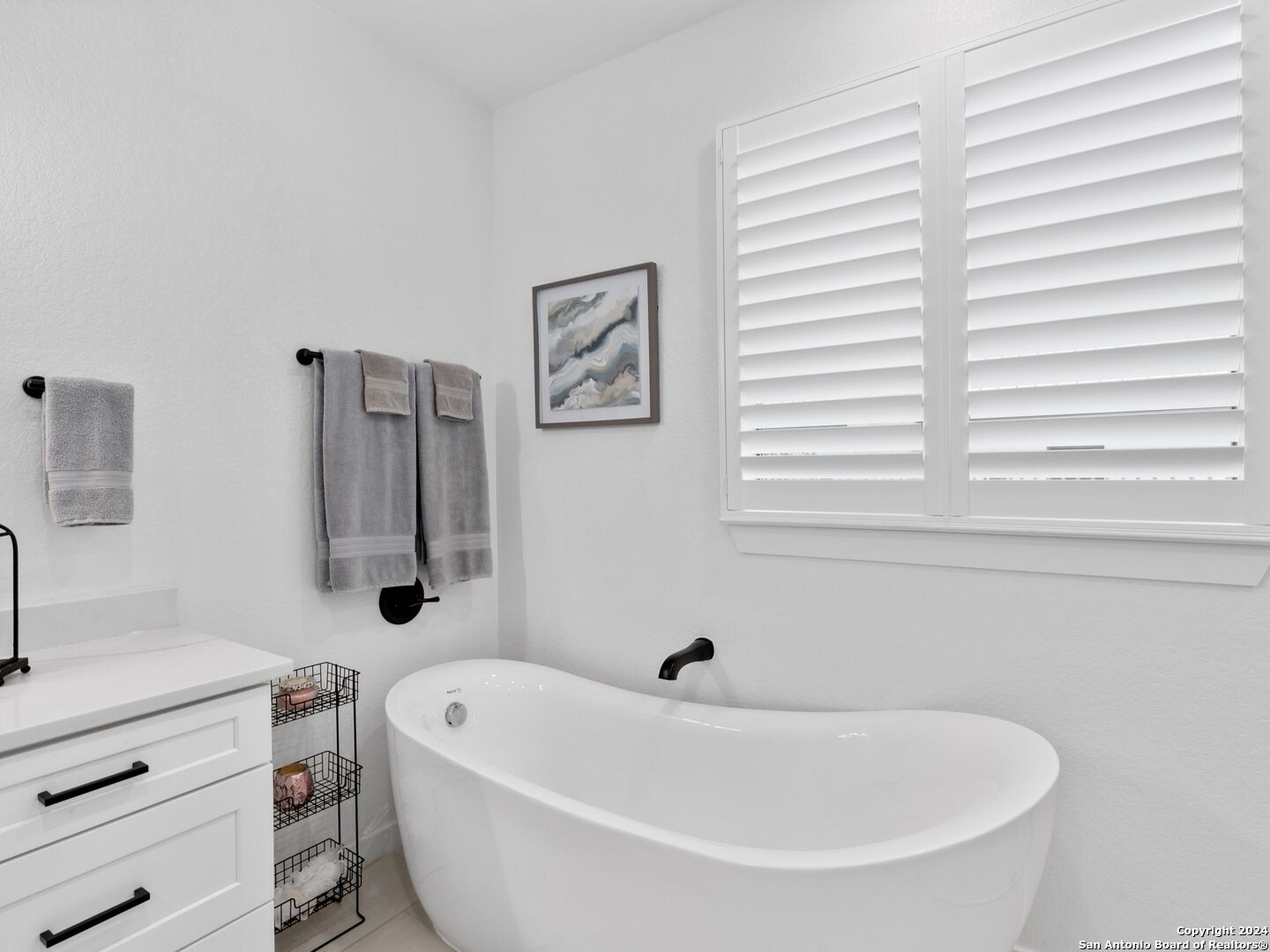 2437 KOOKABURRA DR