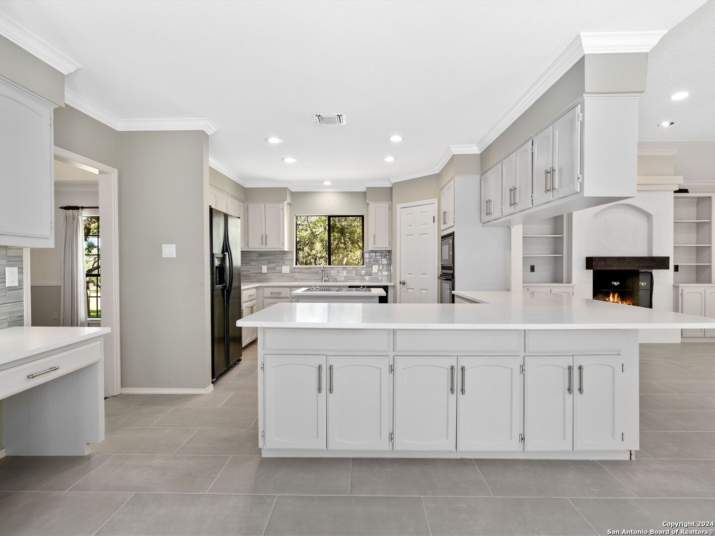 2207 ESTATE VIEW DR