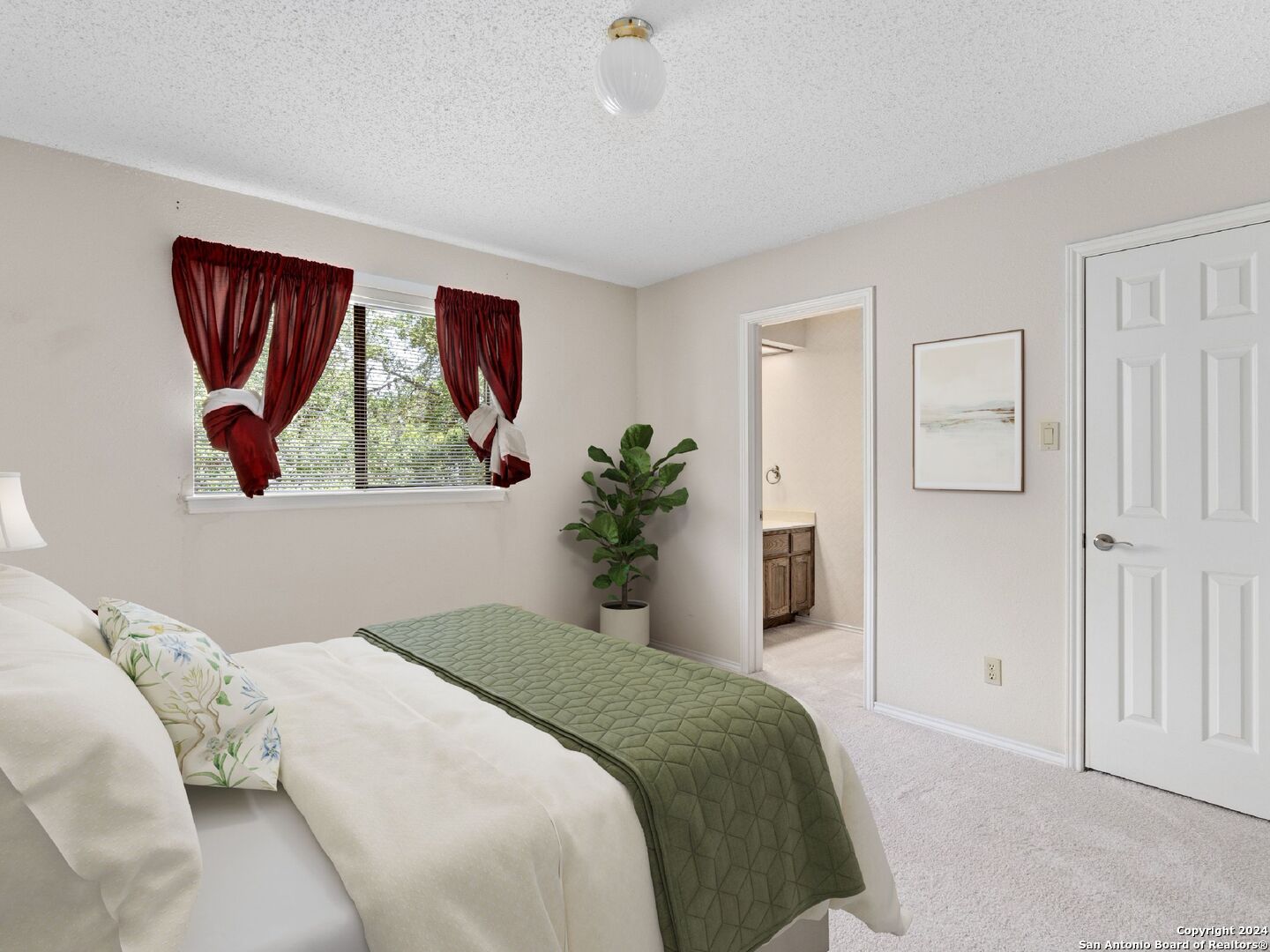 2207 ESTATE VIEW DR