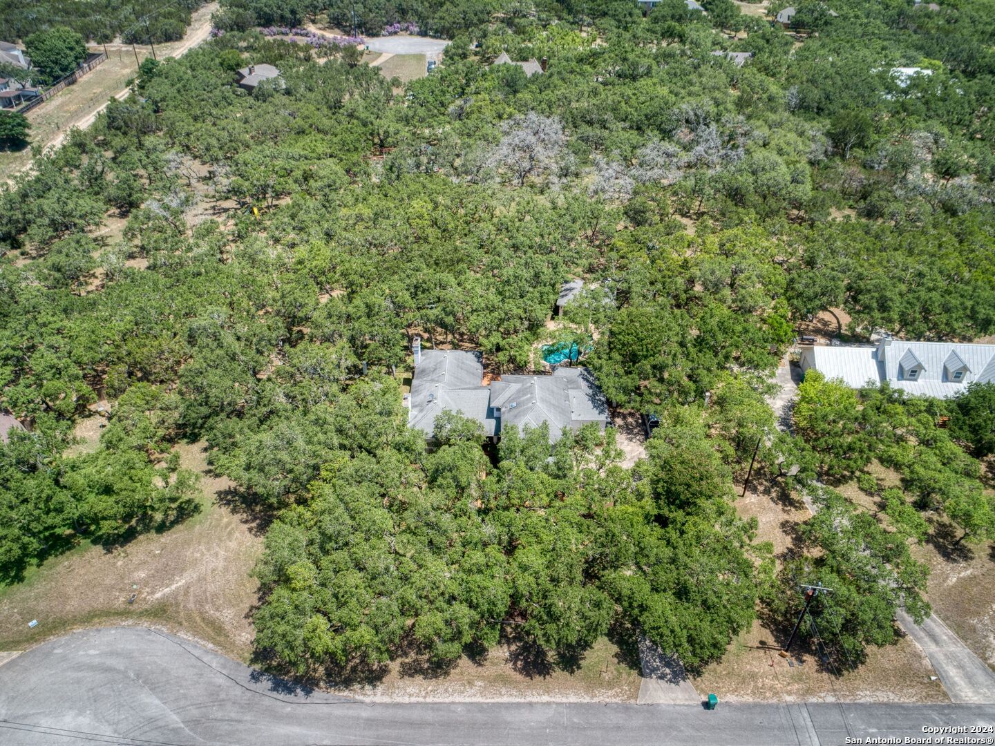2207 ESTATE VIEW DR