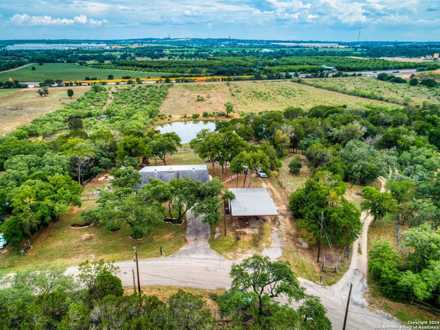 1141 ROSE LN