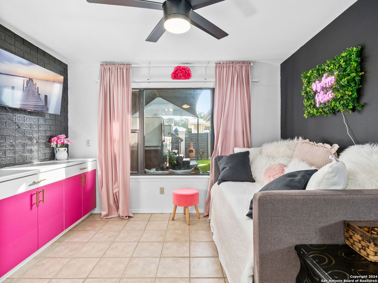 2988 COLLEEN DR