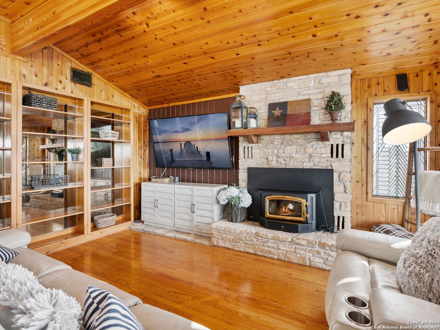 2988 COLLEEN DR