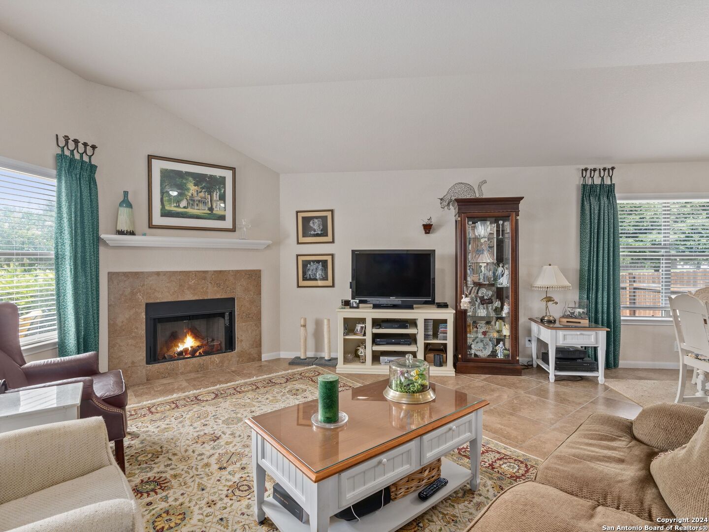 2453 IBIS AVE