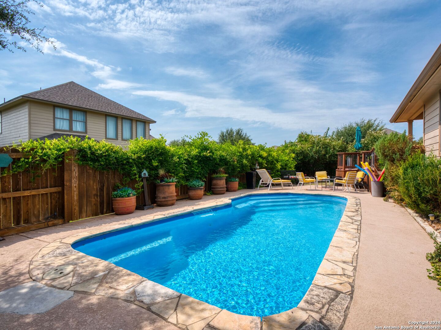 2453 IBIS AVE