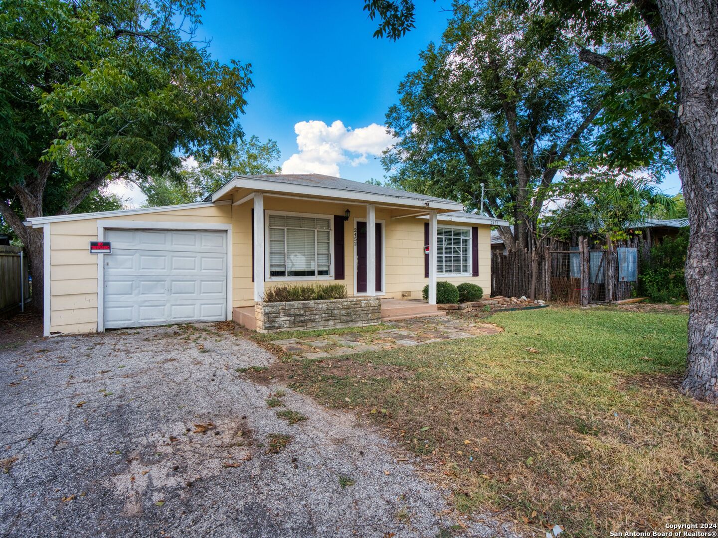 2452 GRUENE RD