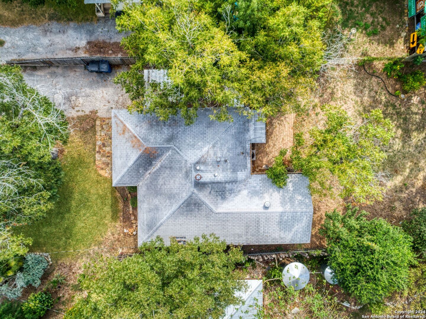 2452 GRUENE RD