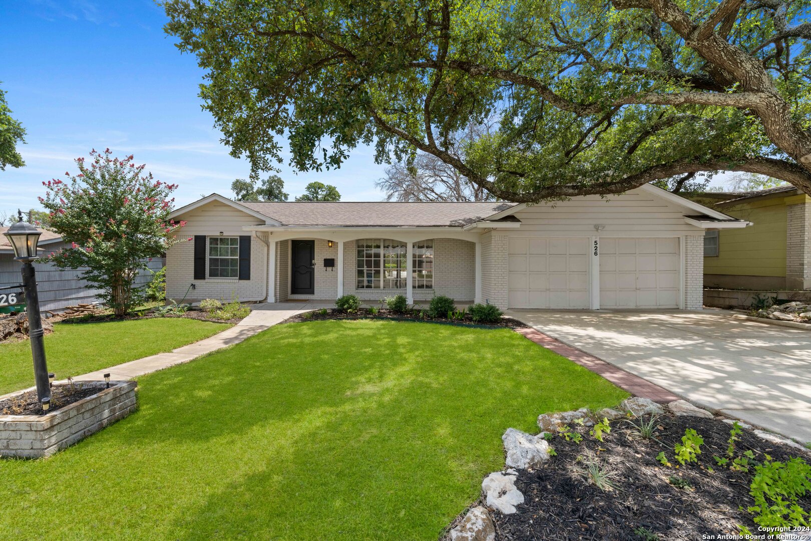 526 STOCKTON DR