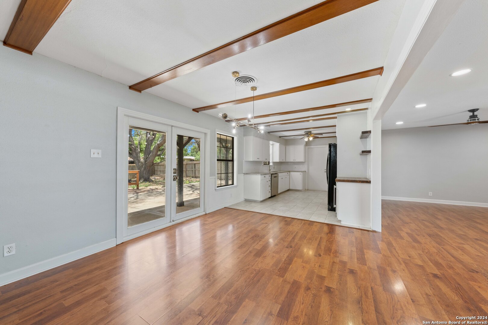 526 STOCKTON DR