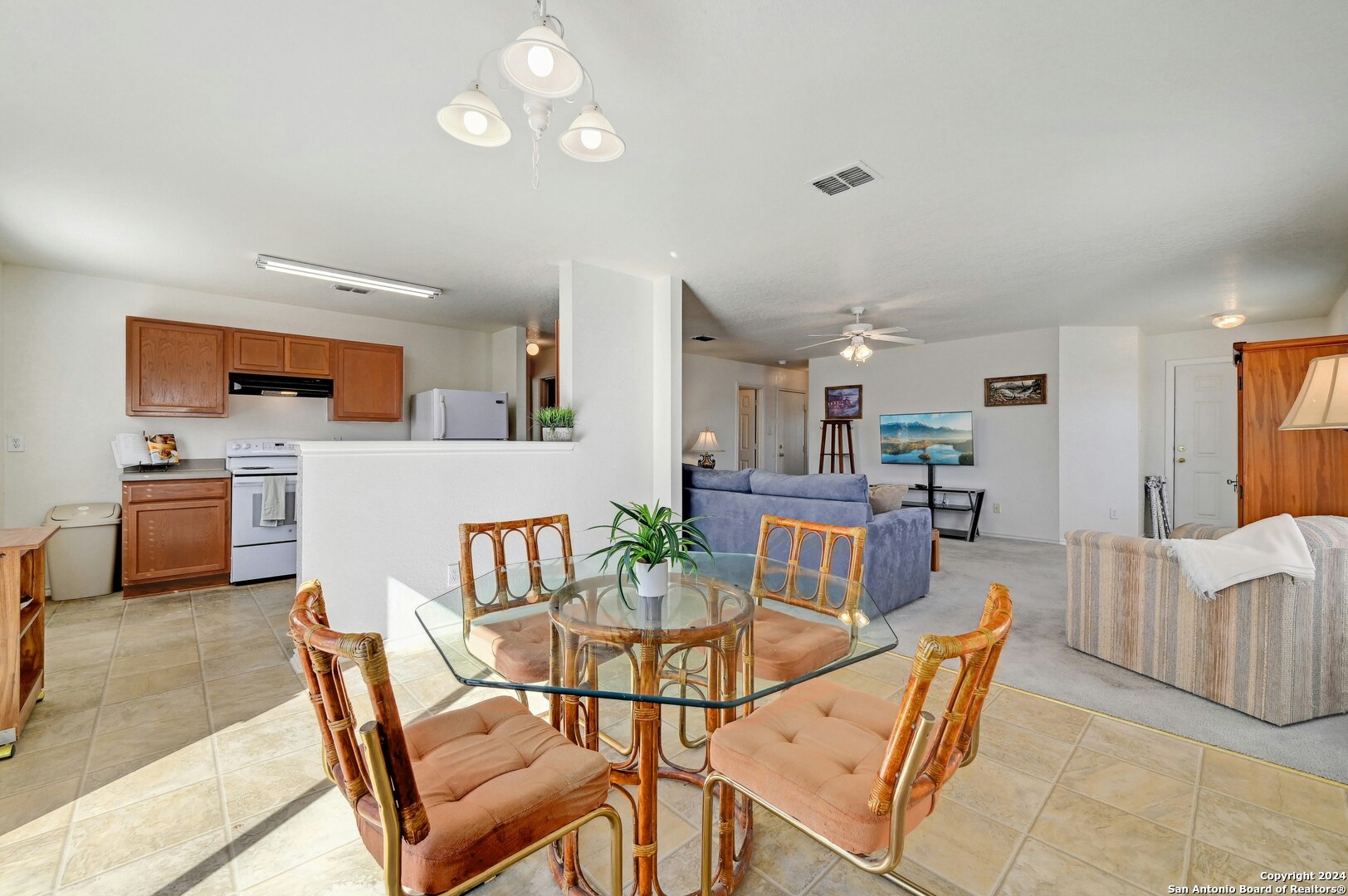647 Northern Lights DR