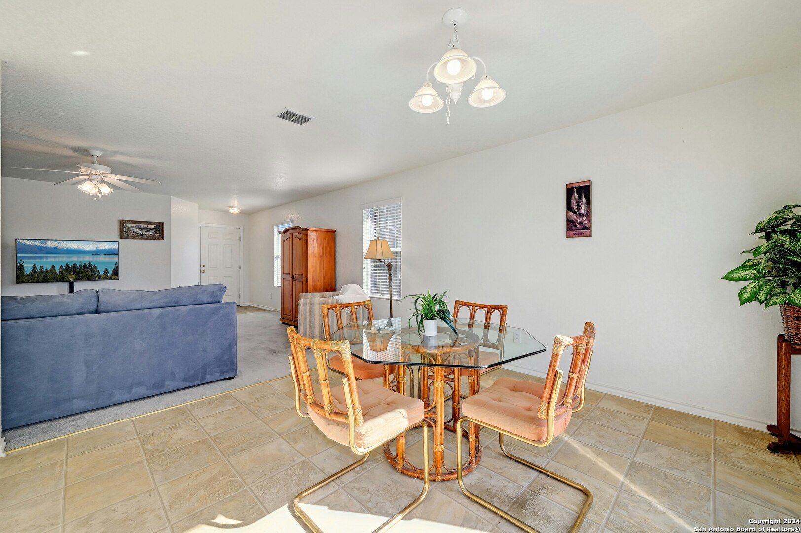 647 Northern Lights DR