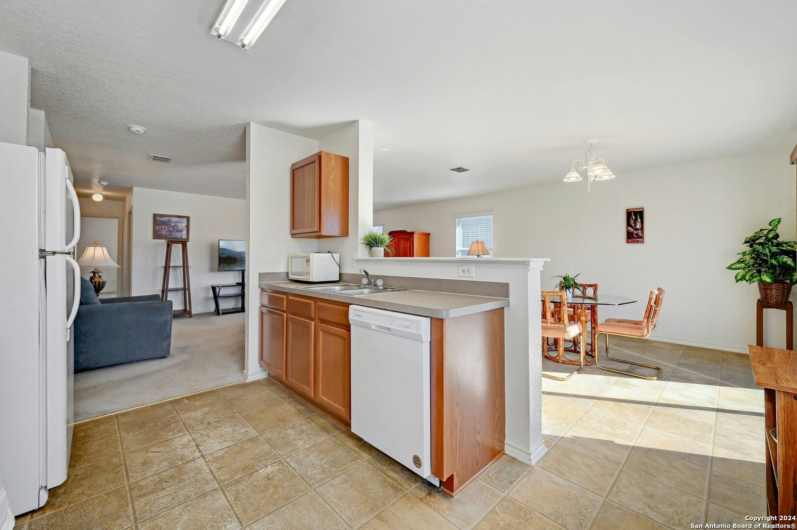 647 Northern Lights DR