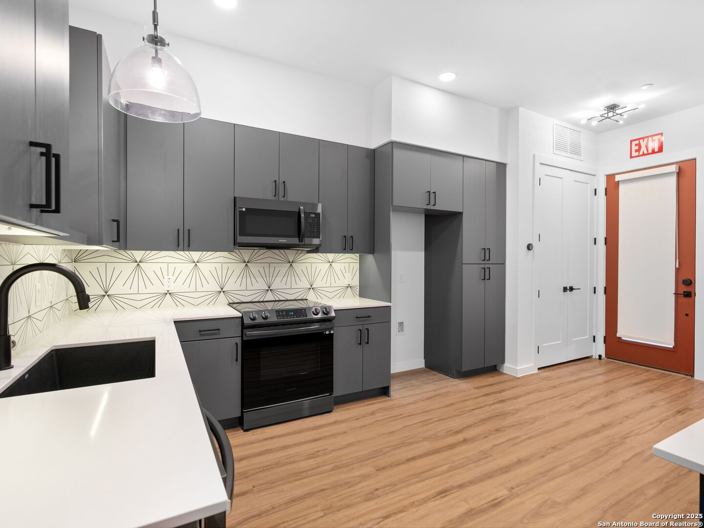 2165 Gabriels Place 1103