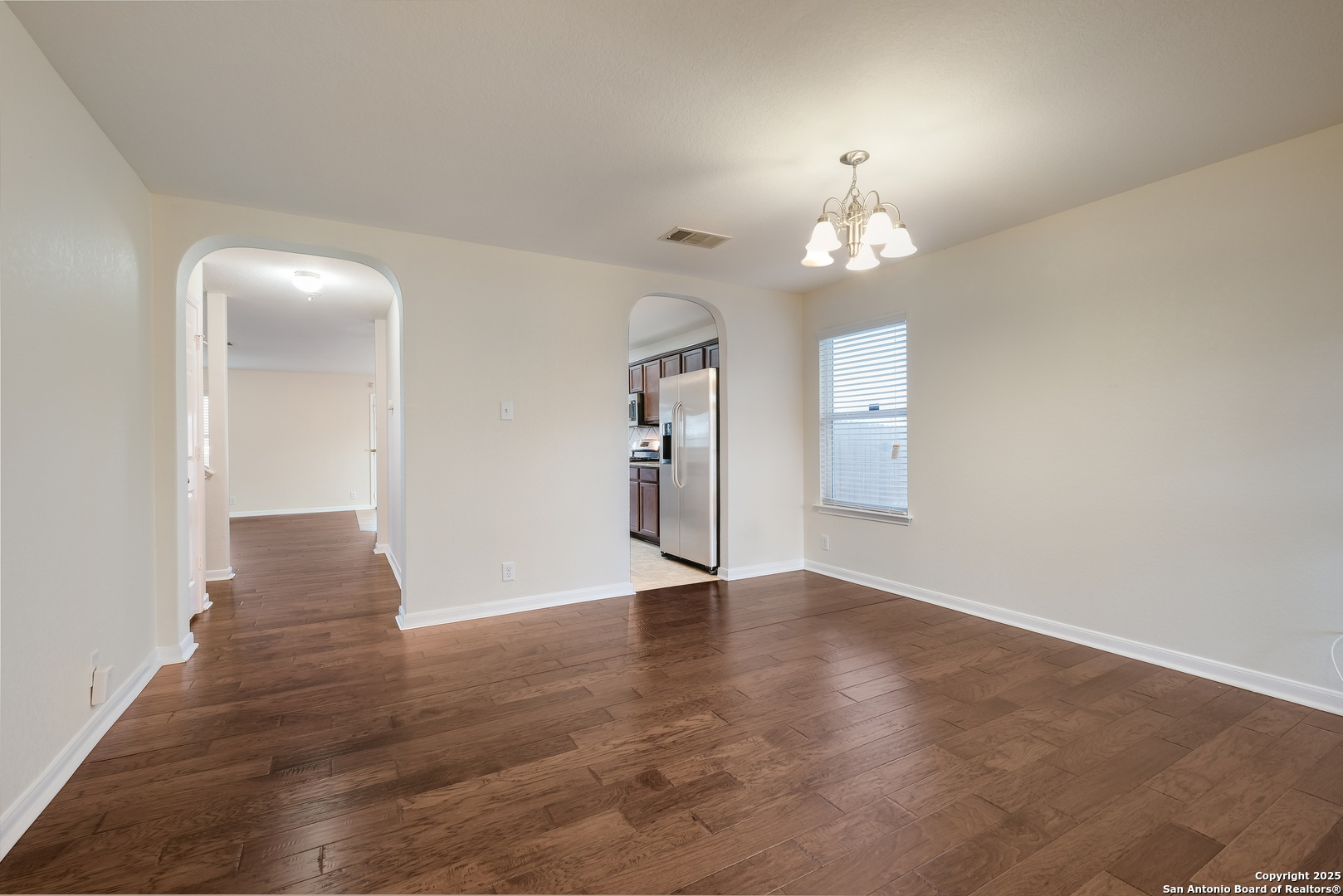243 Creekview