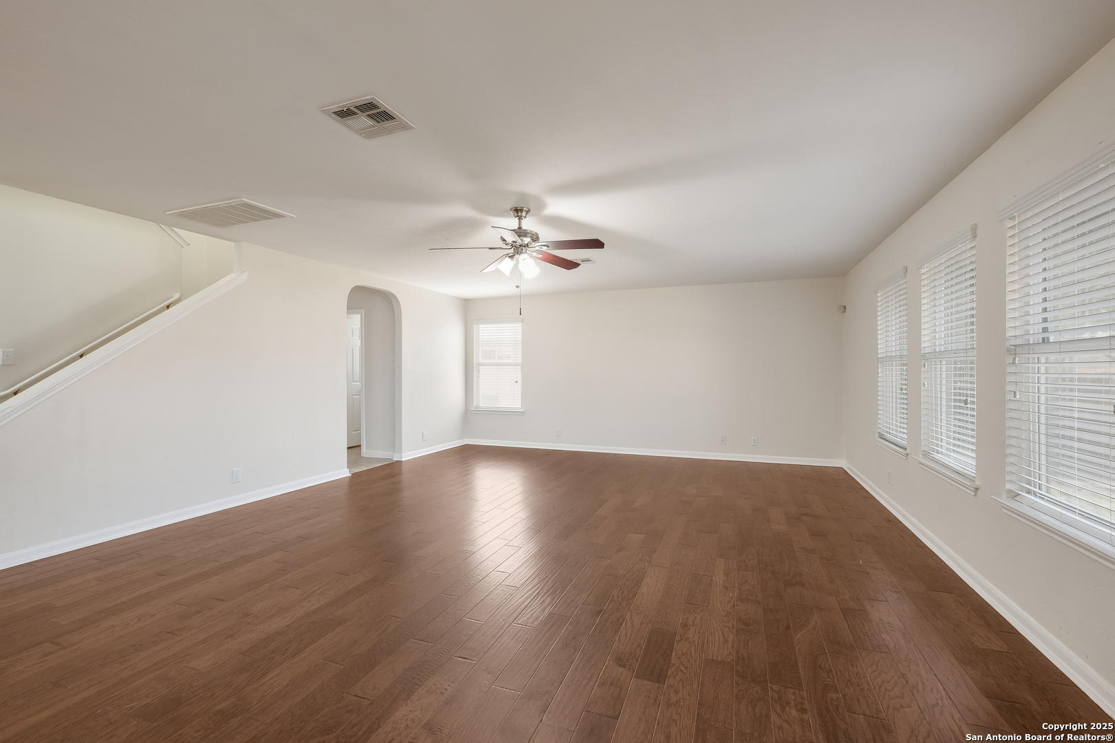 243 Creekview