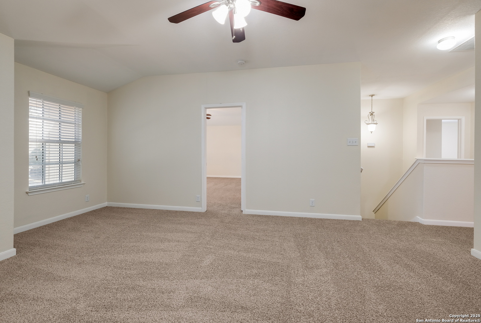 243 Creekview