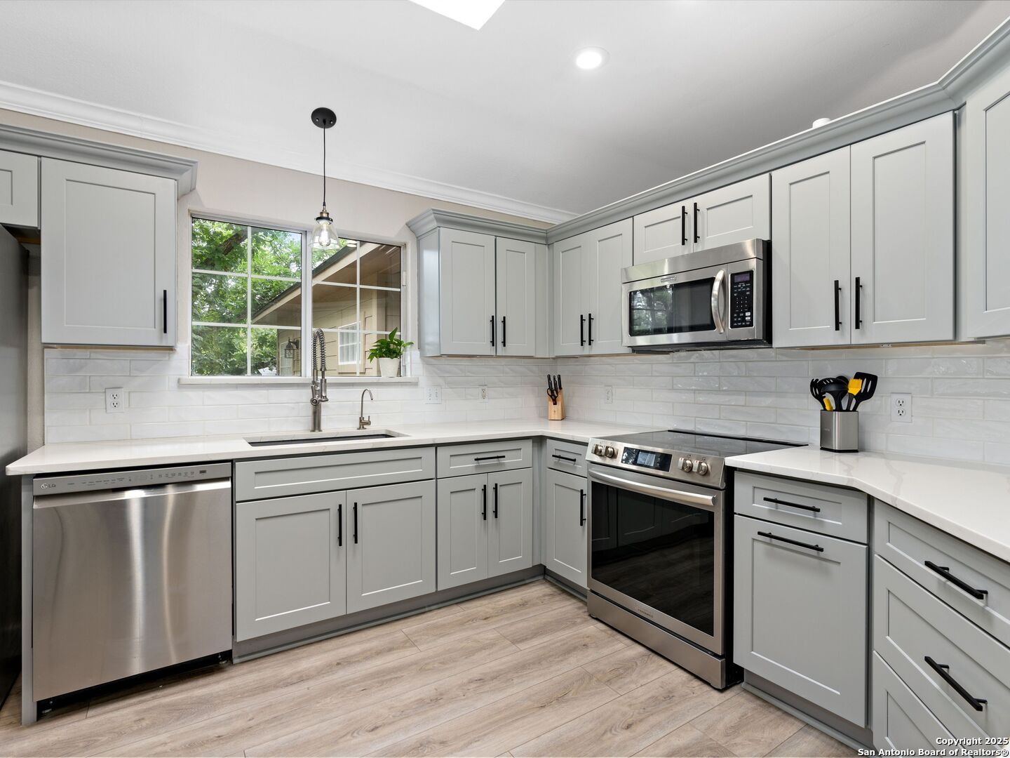 4016 Hamilton Hollow Rd
