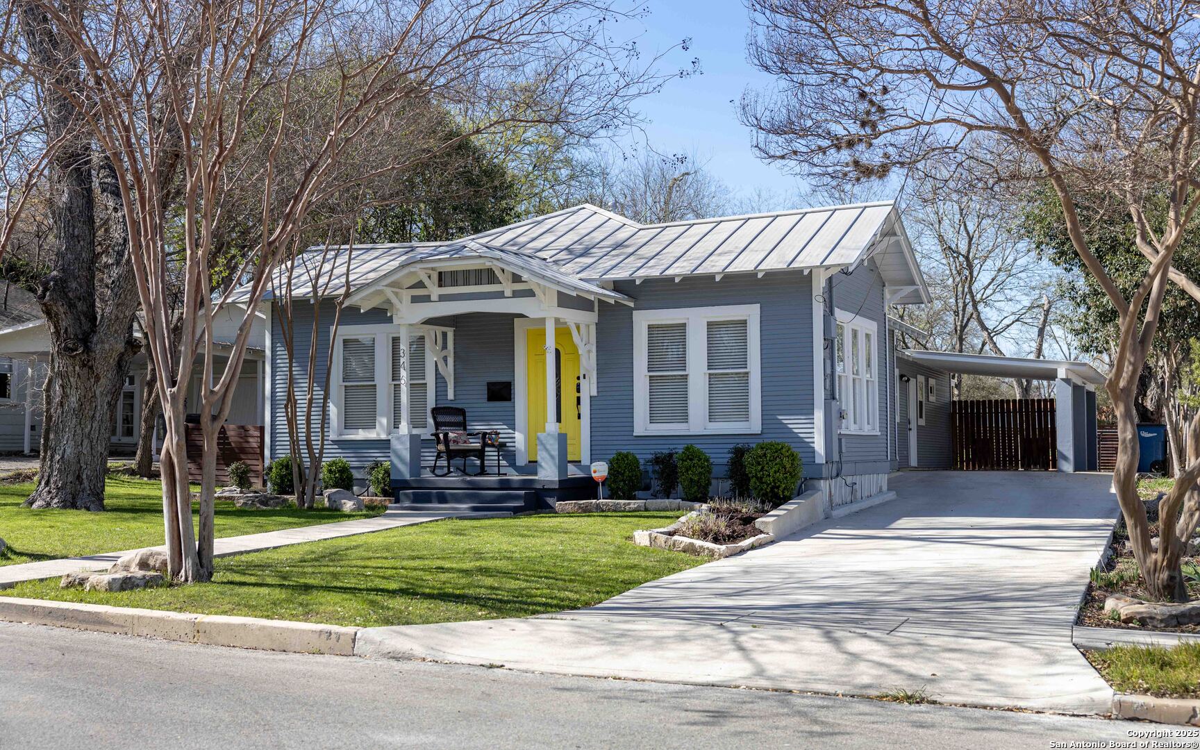 346 S Sycamore