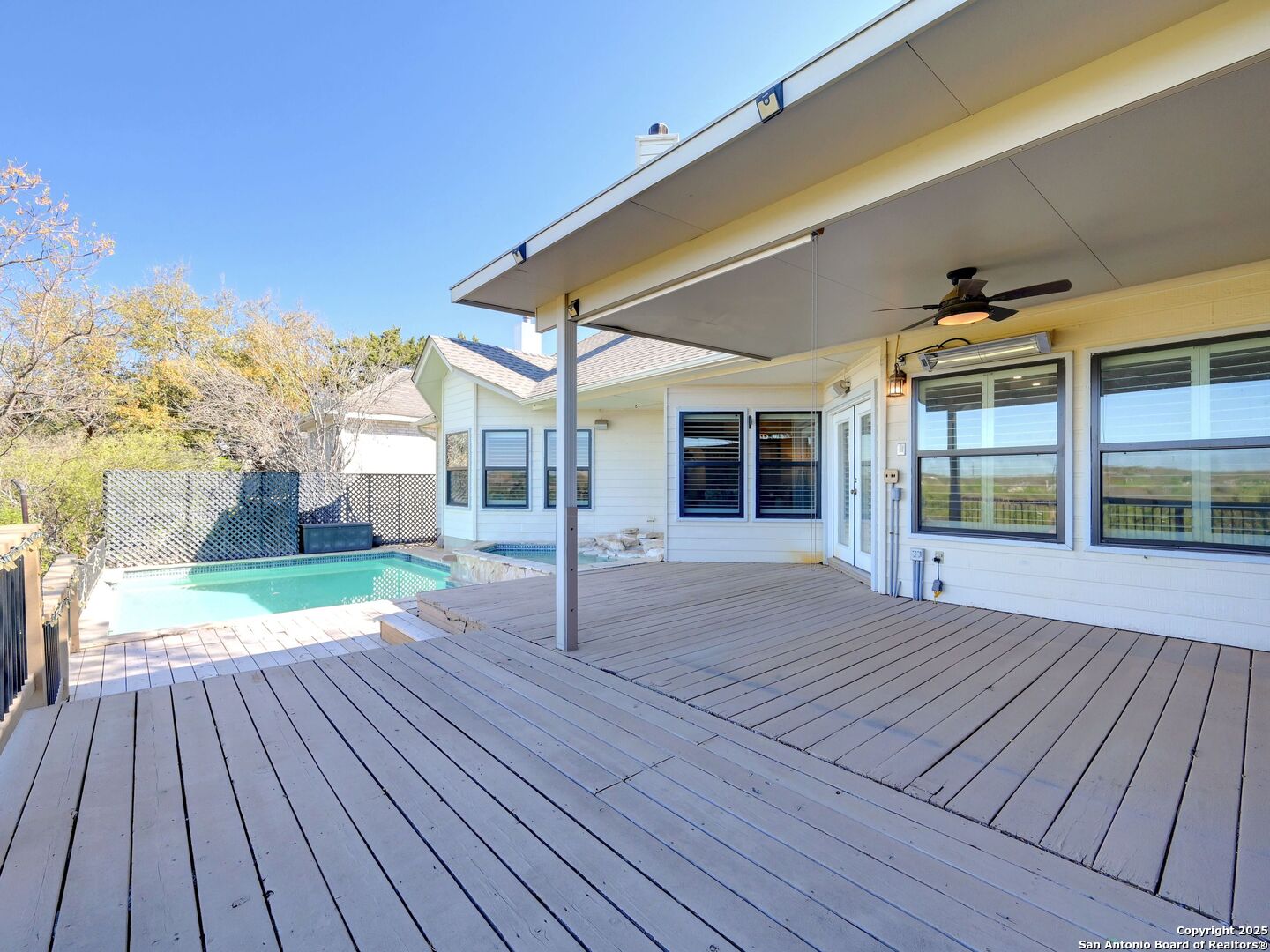 23 GREENS CLIFF