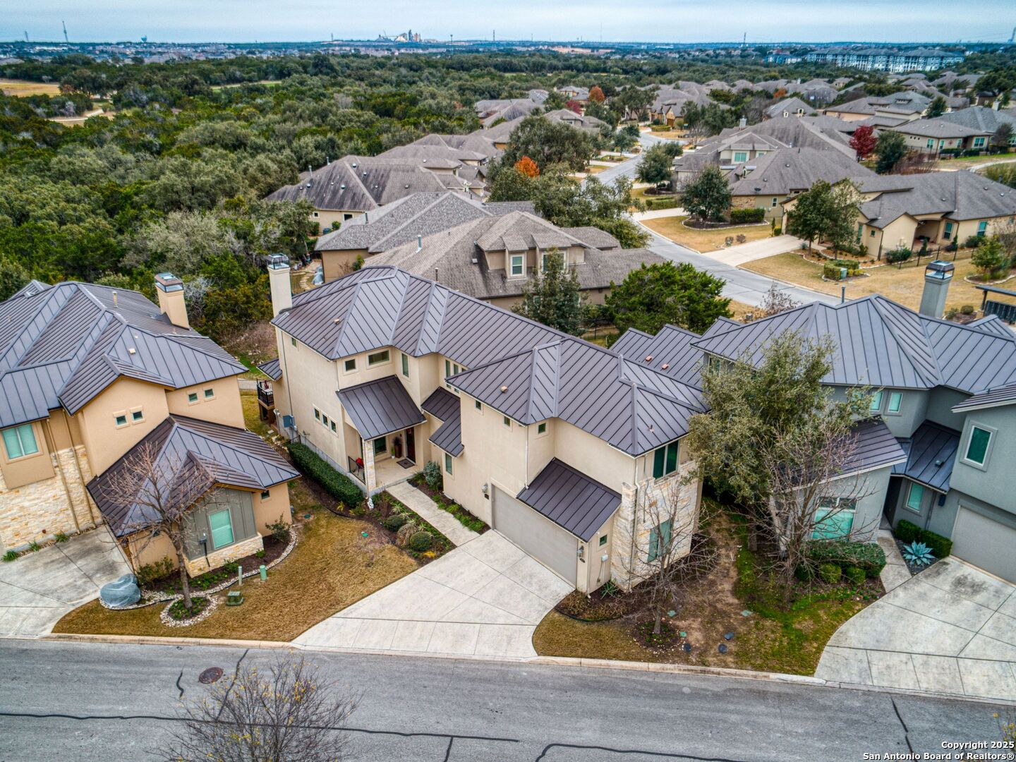 4616 AVERY WAY