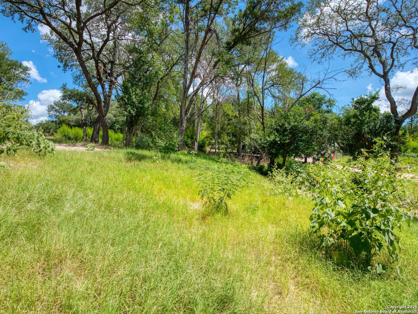 LOT 8 Waco St