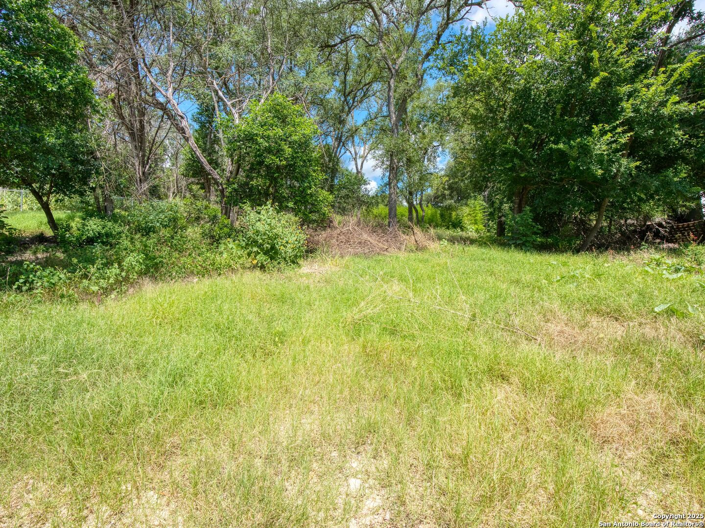 LOT 8 Waco St
