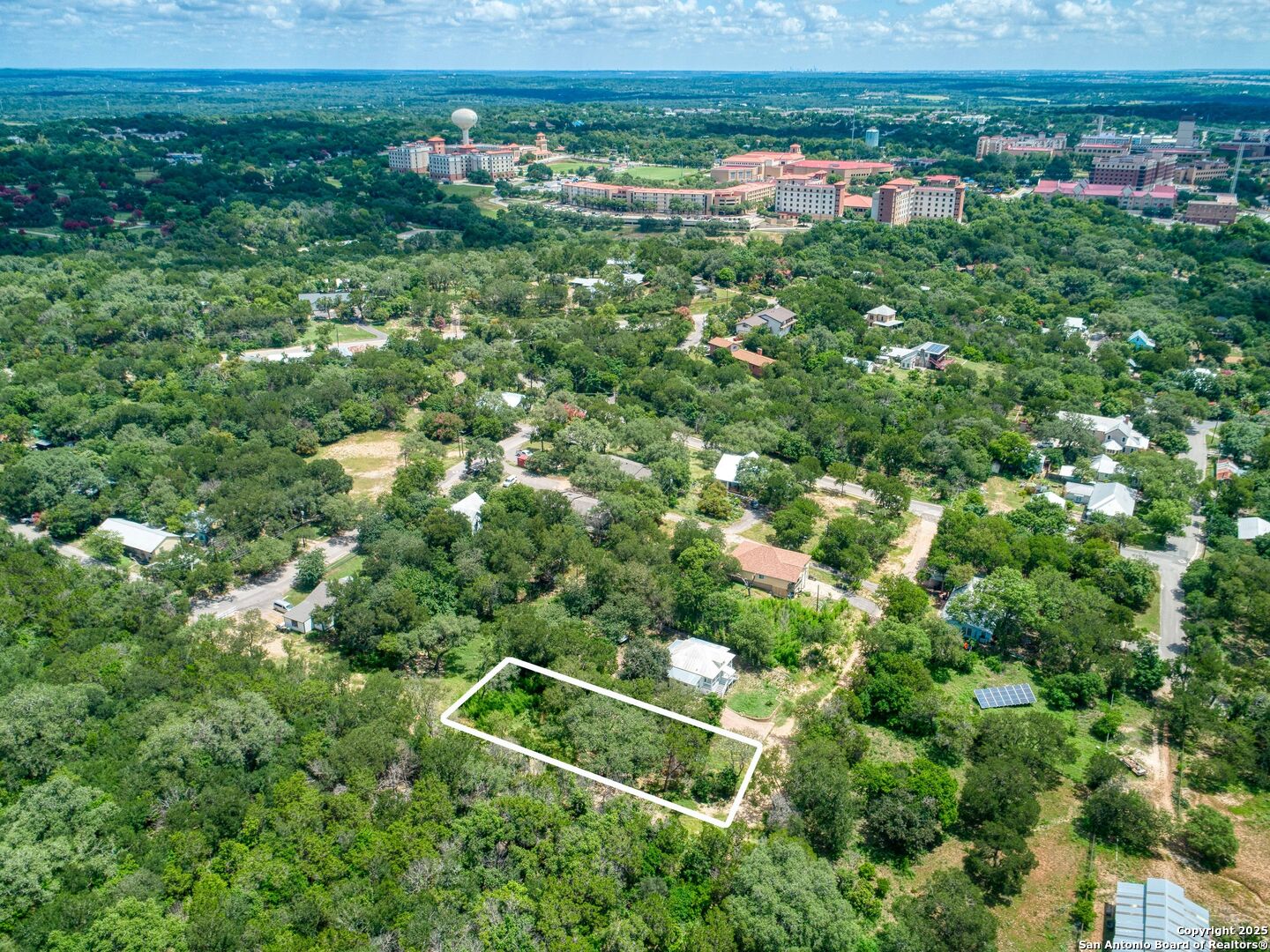LOT 8 Waco St
