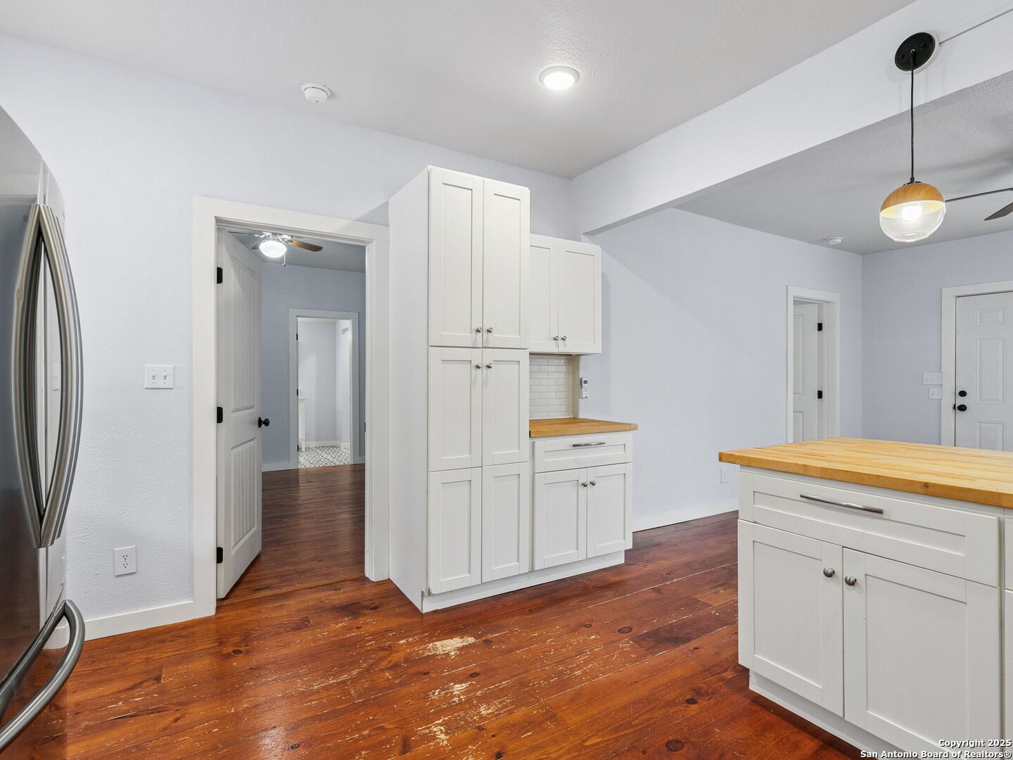 826 Waco St