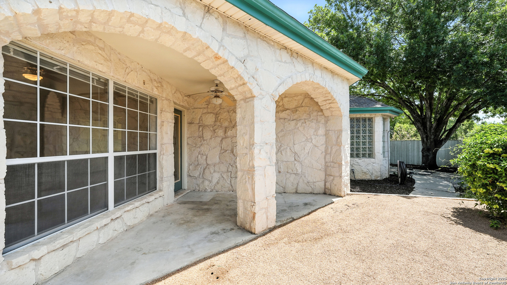 2397 Essex Grace