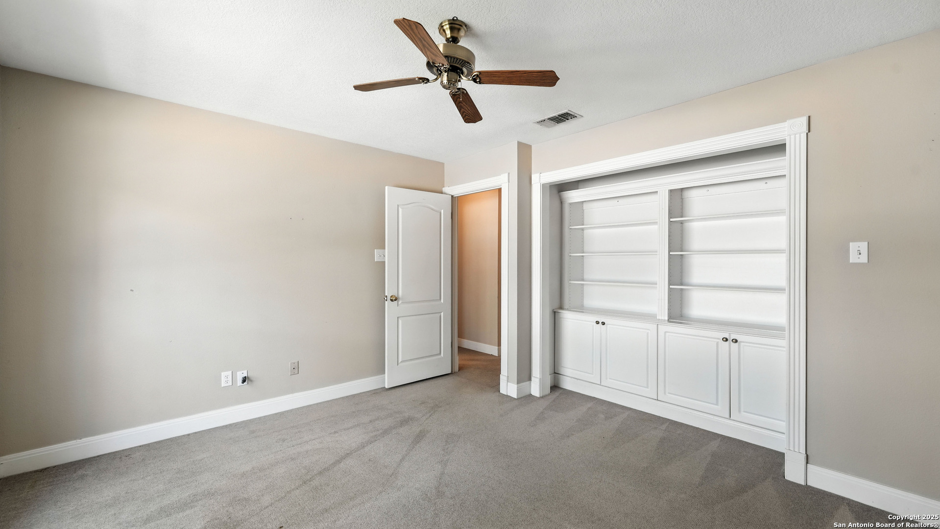 2397 Essex Grace