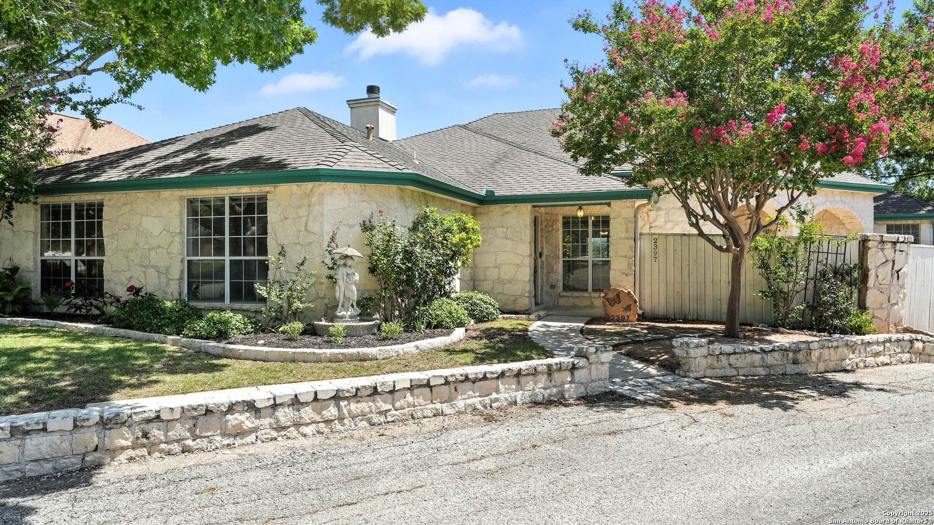 2397 Essex Grace