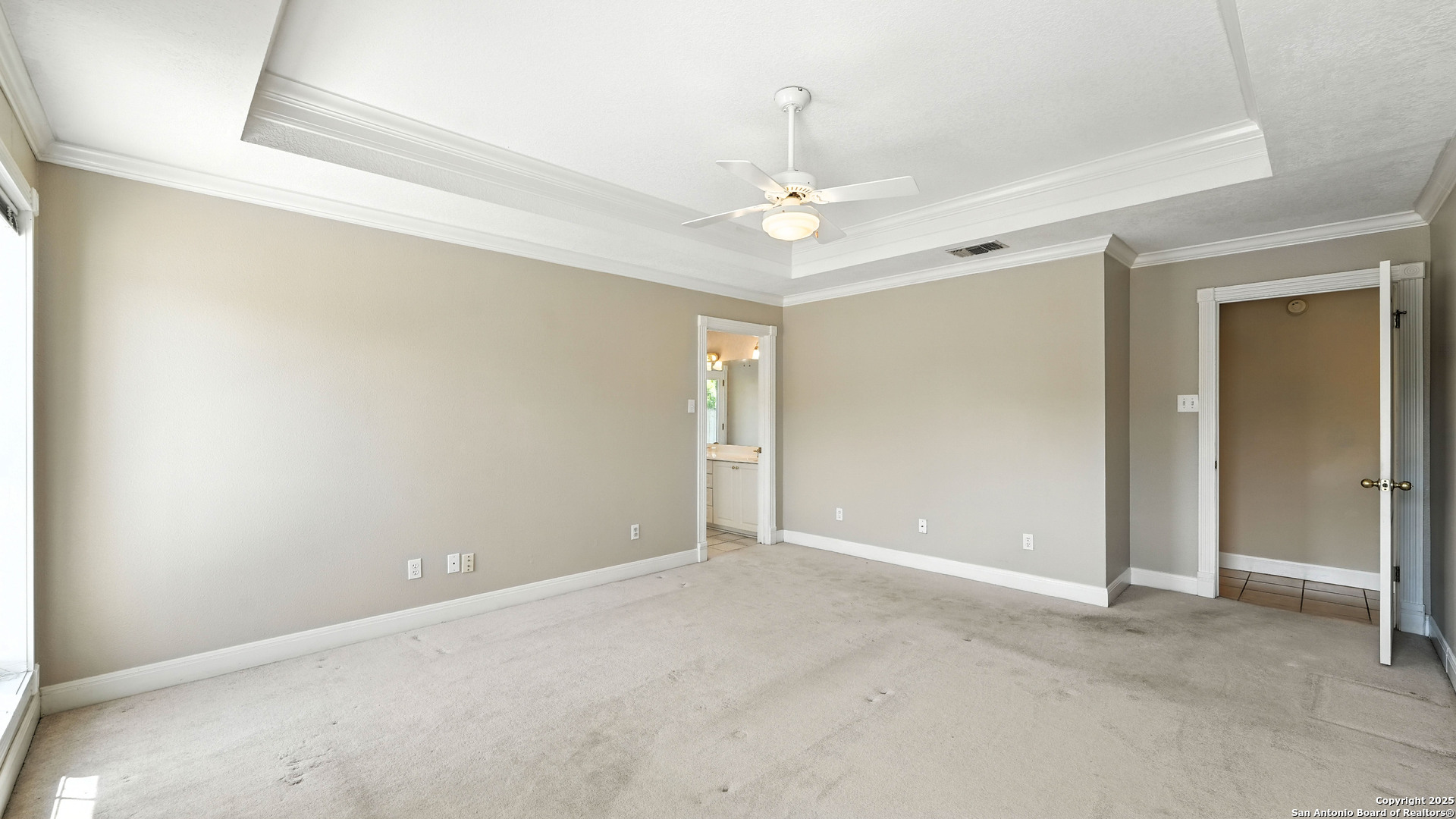 2397 Essex Grace