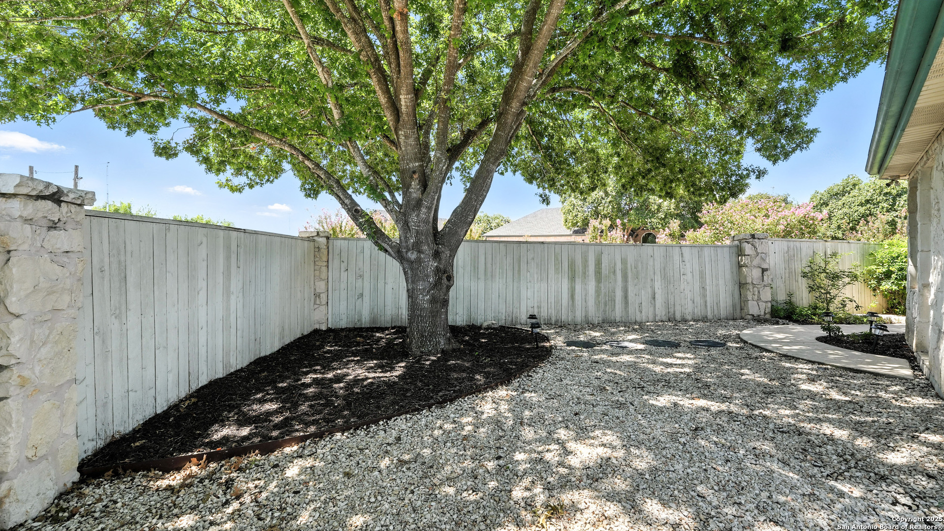 2397 Essex Grace