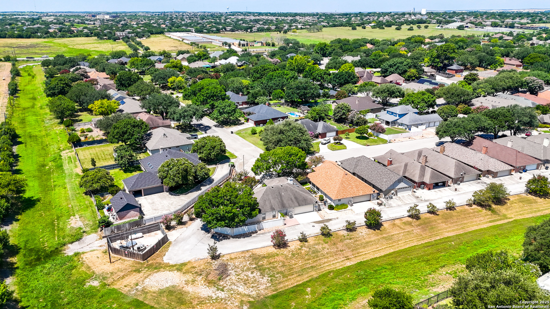 2397 Essex Grace