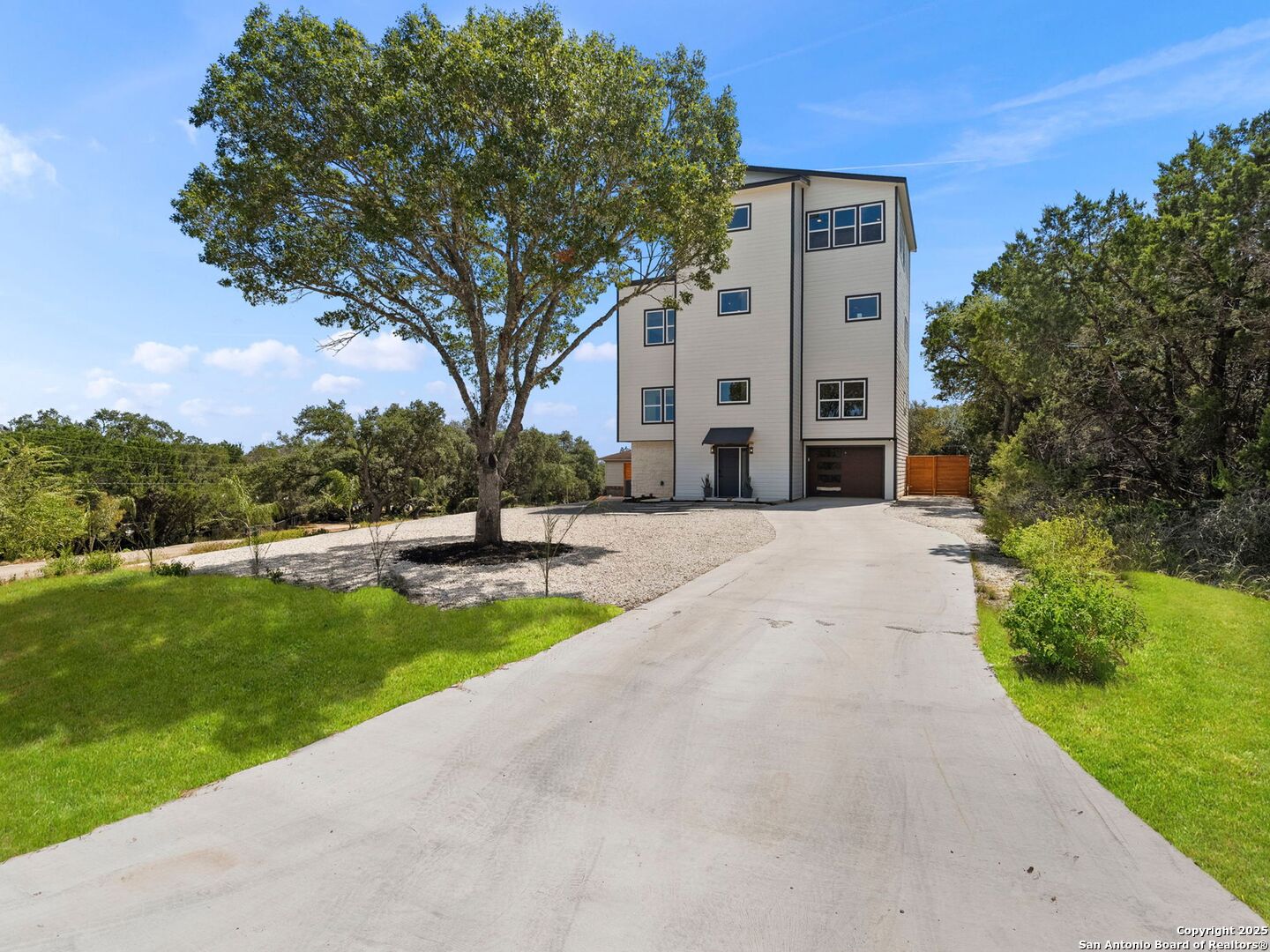 3140 Westview