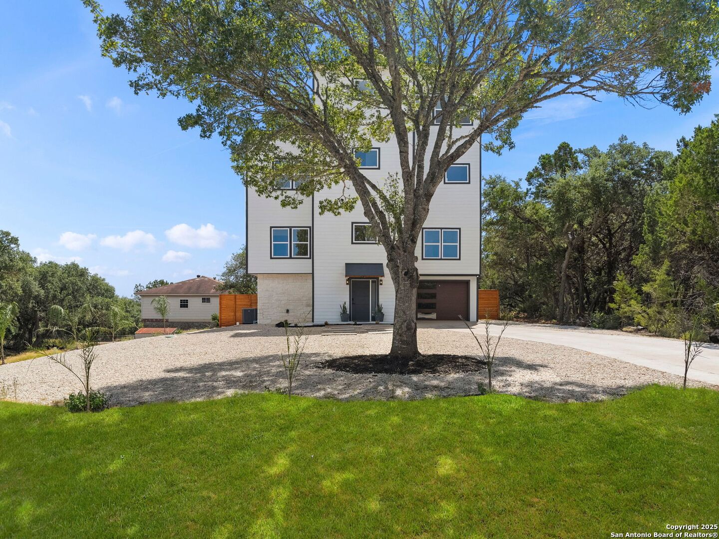 3140 Westview