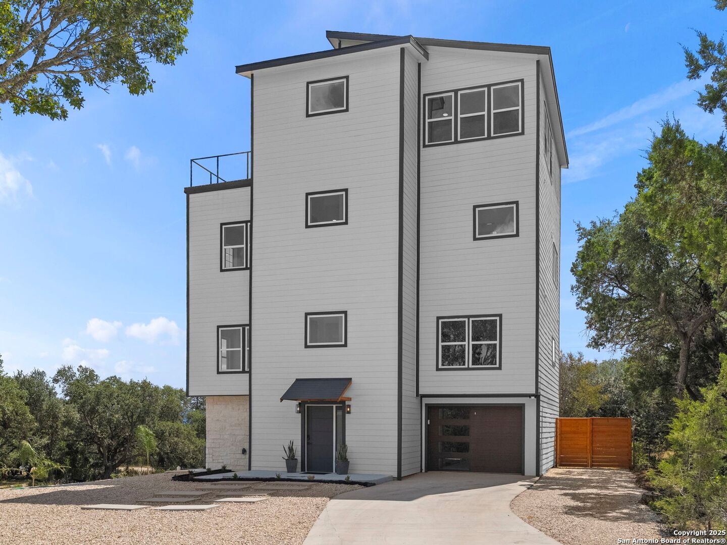 3140 Westview