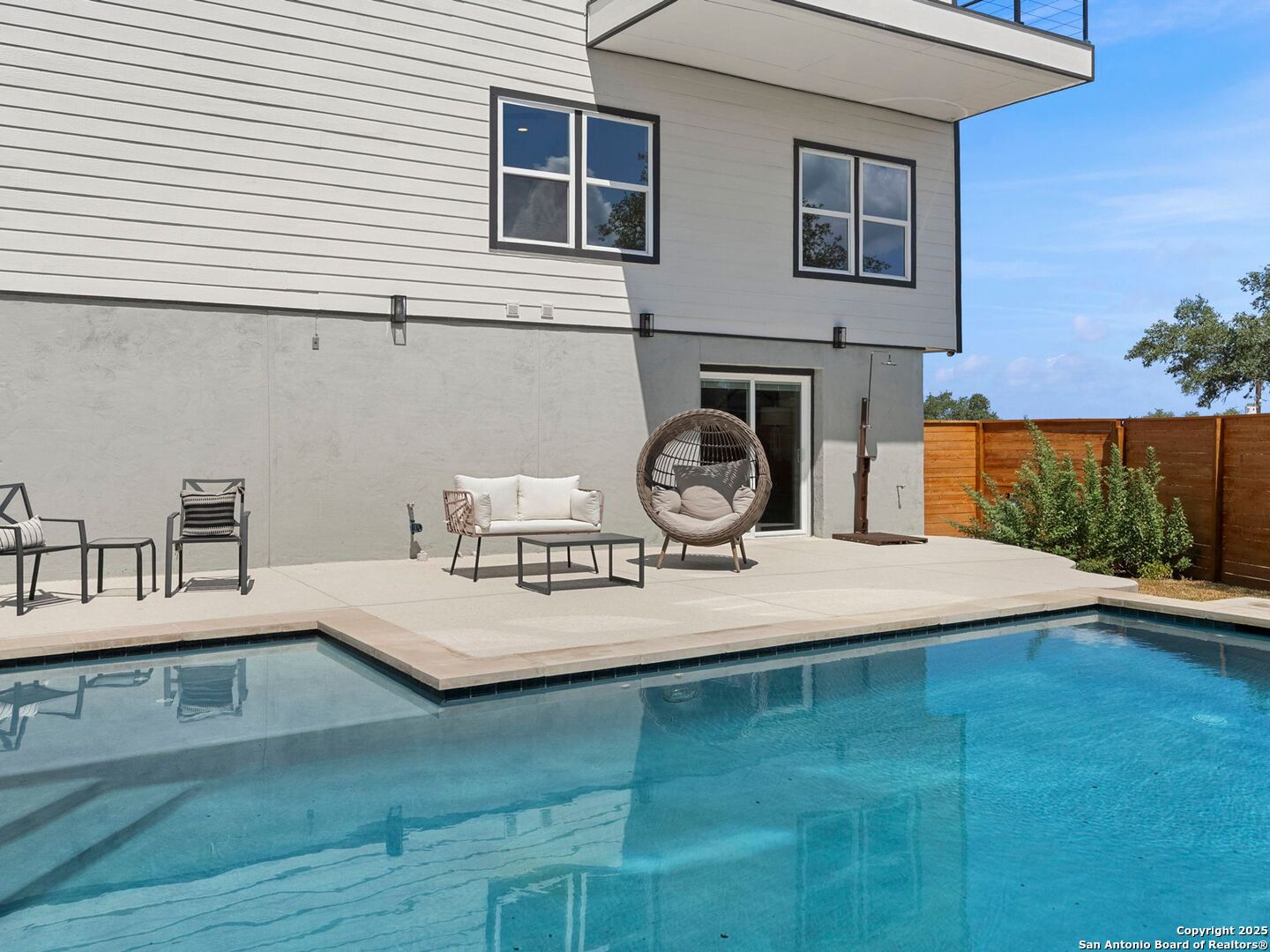 3140 Westview
